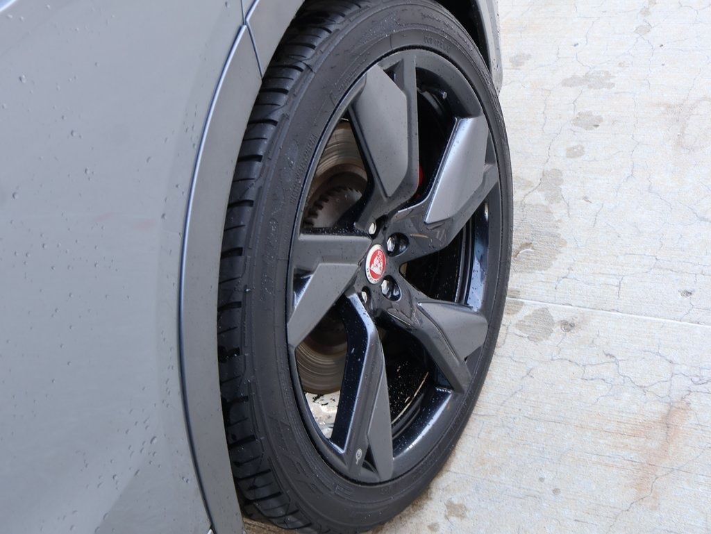 2021 Jaguar F-PACE SVR