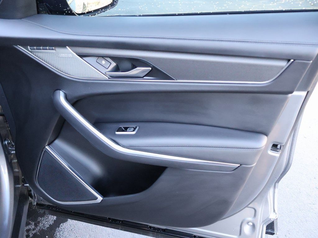 2021 Jaguar F-PACE SVR