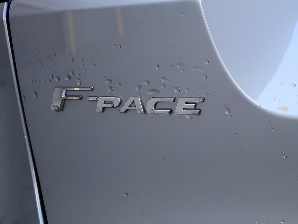 2021 Jaguar F-PACE SVR