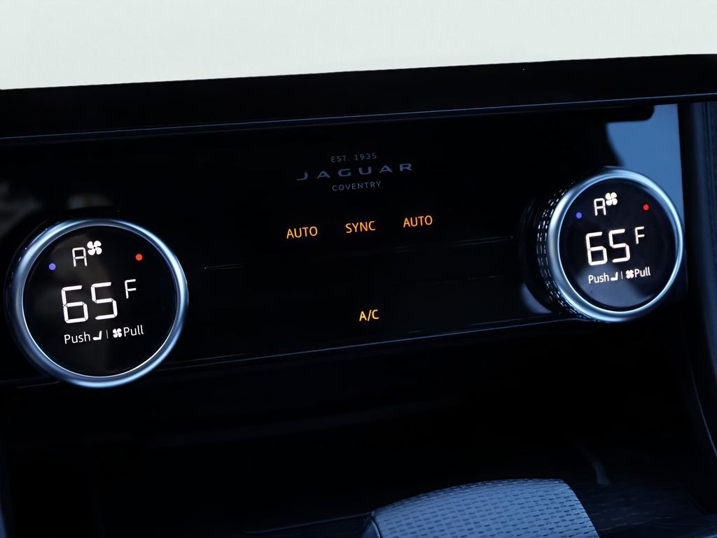 2021 Jaguar F-PACE SVR