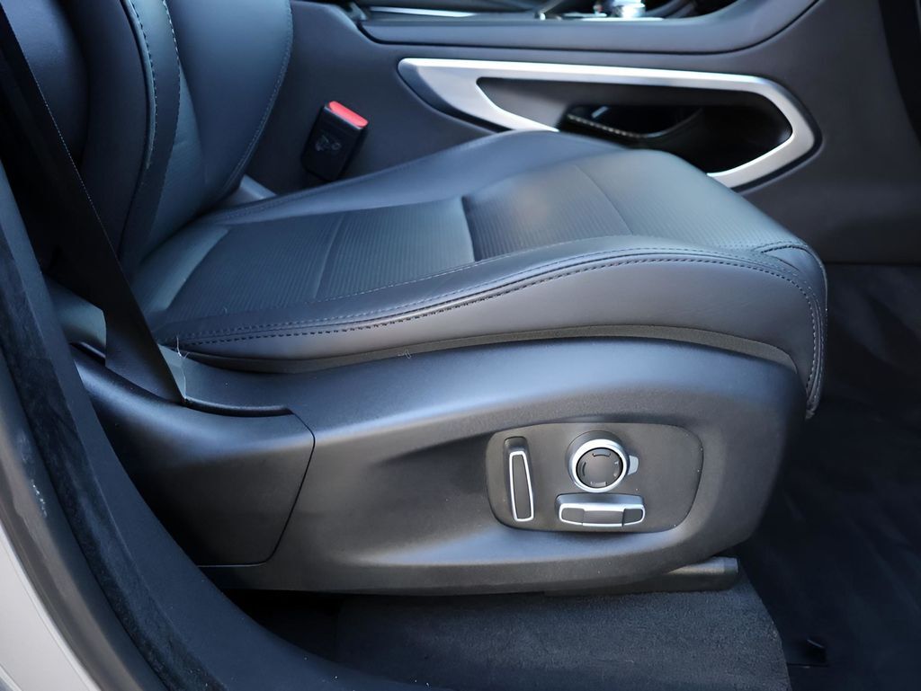 2021 Jaguar F-PACE SVR