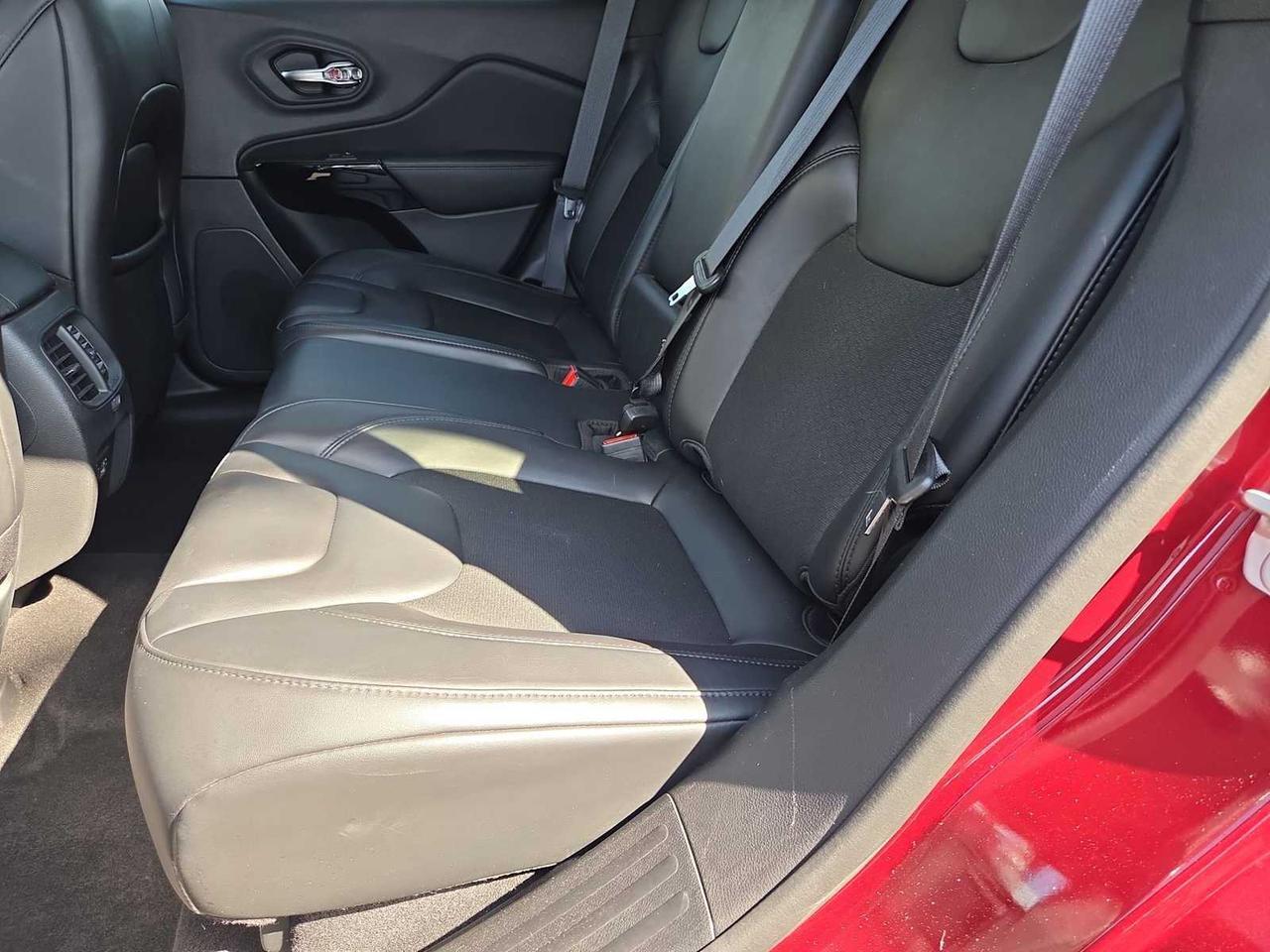 2021 Jeep Cherokee Altitude Irving TX 2021 Jeep Cherokee Altitude Irving TX