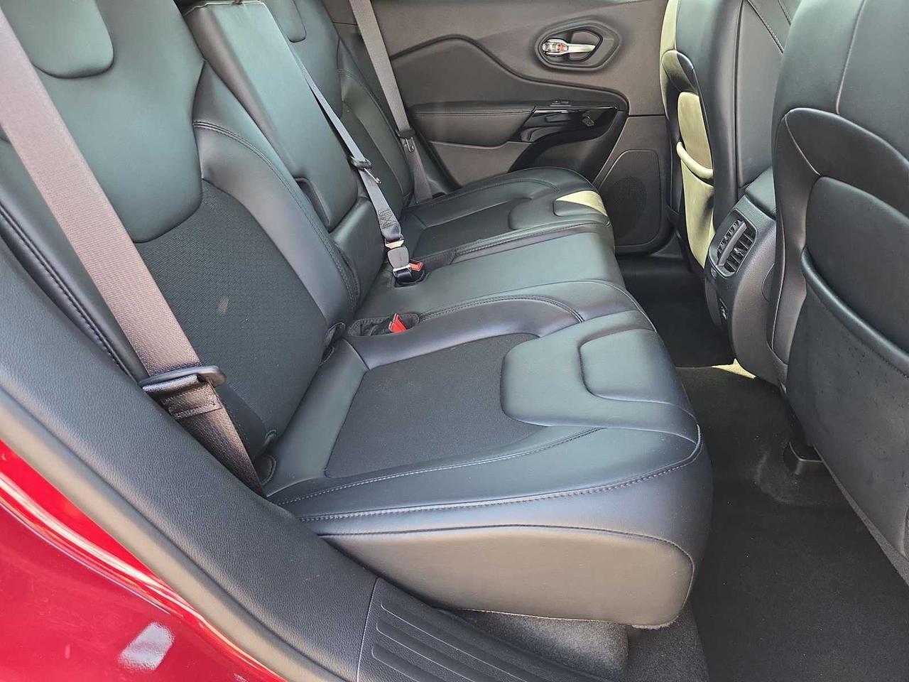 2021 Jeep Cherokee Altitude Irving TX 2021 Jeep Cherokee Altitude Irving TX