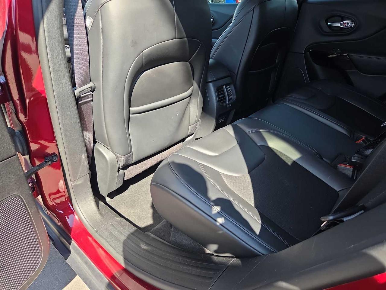 2021 Jeep Cherokee Altitude Irving TX 2021 Jeep Cherokee Altitude Irving TX