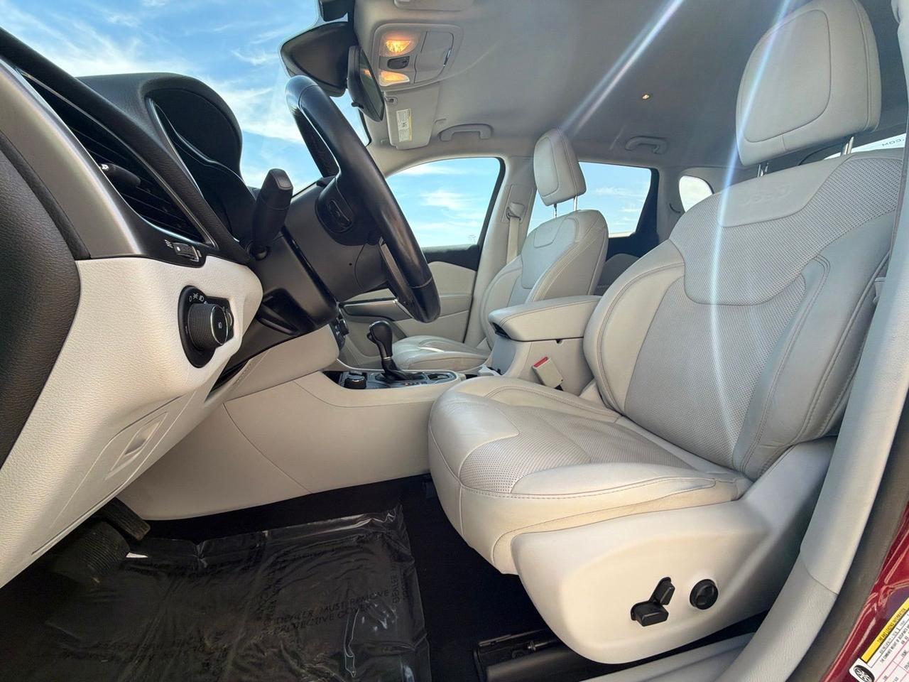 2021 Jeep Cherokee Latitude Lux Watertown SD 2021 Jeep Cherokee Latitude Lux Watertown SD