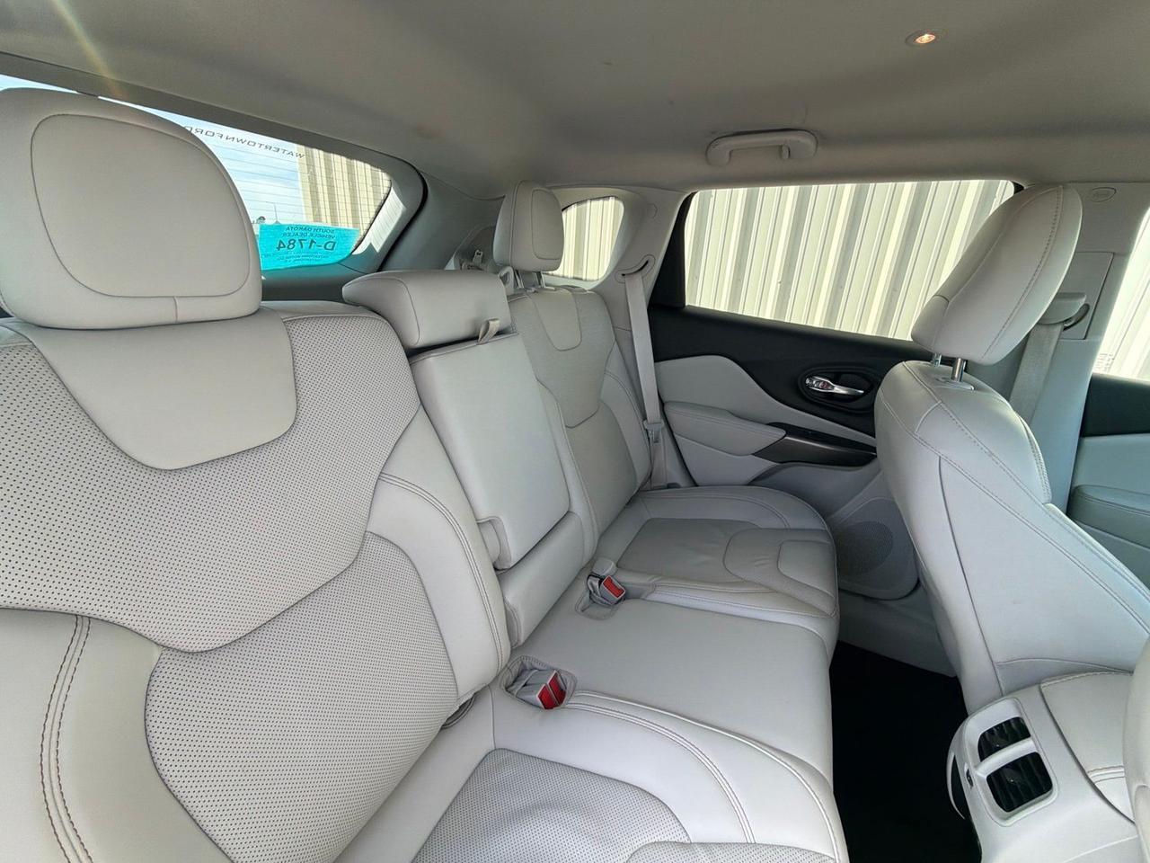 2021 Jeep Cherokee Latitude Lux Watertown SD 2021 Jeep Cherokee Latitude Lux Watertown SD