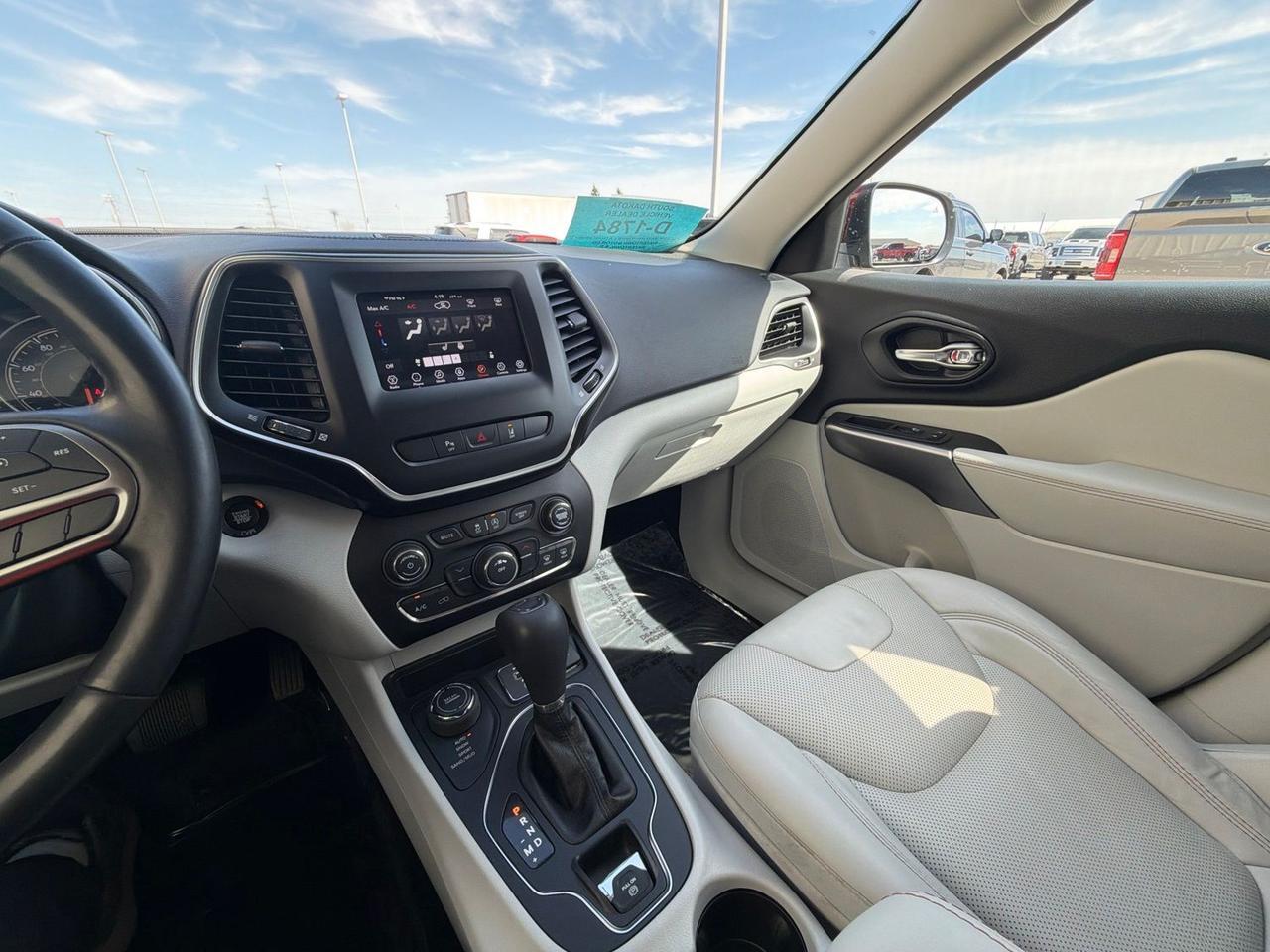 2021 Jeep Cherokee Latitude Lux Watertown SD 2021 Jeep Cherokee Latitude Lux Watertown SD