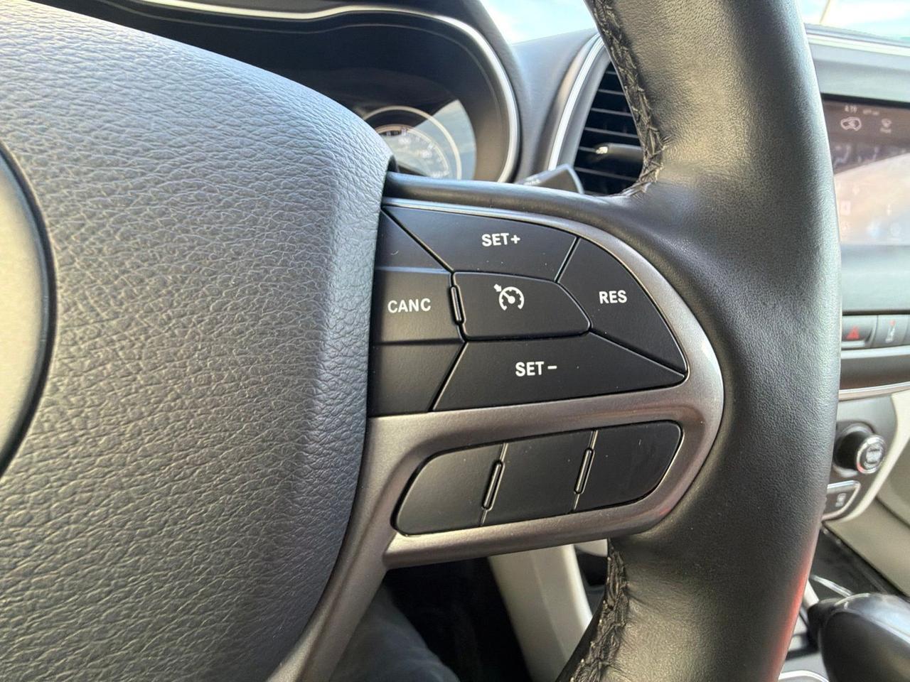 2021 Jeep Cherokee Latitude Lux Watertown SD 2021 Jeep Cherokee Latitude Lux Watertown SD