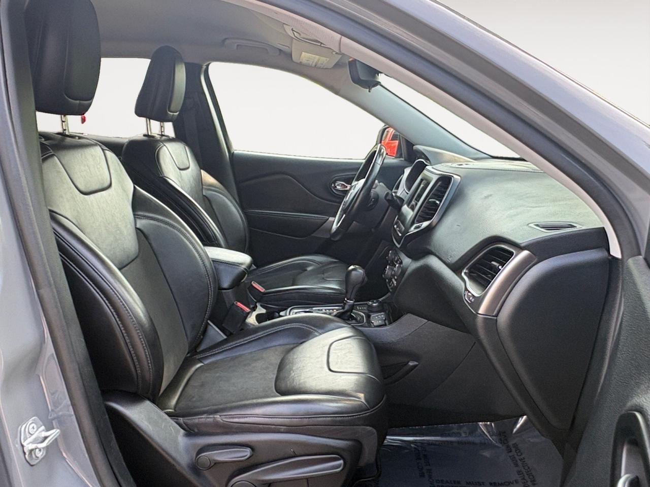 2021 Jeep Cherokee Latitude Plus, LANE DEPARTURE WARNING, BLIND SPOT ALERT, FORWARD COLLISION ALERT, AUTO START/STOP, HEATED STEERING WHEEL & SEATS, APPLE CARPLAY/ANDROID AUTO, BACKUP CAMERA, PARKING SENSORS, REMOTE & KEYLESS START, ONLY 1 OWNER, CLEAN CARFAX, GRAB THE Virginia Beach VA 2021 Jeep Cherokee Latitude Plus, LANE DEPARTURE WARNING, BLIND SPOT ALERT, FORWARD COLLISION ALERT, AUTO START/STOP, HEATED STEERING WHEEL & SEATS, APPLE CARPLAY/ANDROID AUTO, BACKUP CAMERA, PARKING SENSORS, REMOTE & KEYLESS START, ONLY 1 OWNER, CLEAN CARFAX, GRAB THE Virginia Beach VA