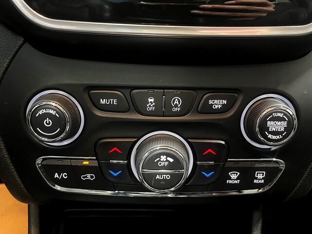 2021 Jeep Cherokee Limited Oshkosh WI