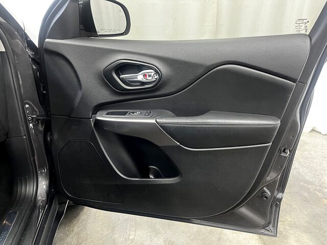 2021 Jeep Cherokee Limited Oshkosh WI