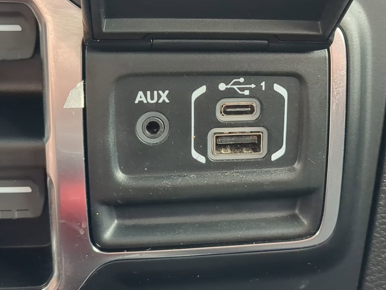 2021 Jeep Gladiator Freedom Appleton WI 2021 Jeep Gladiator Freedom Appleton WI