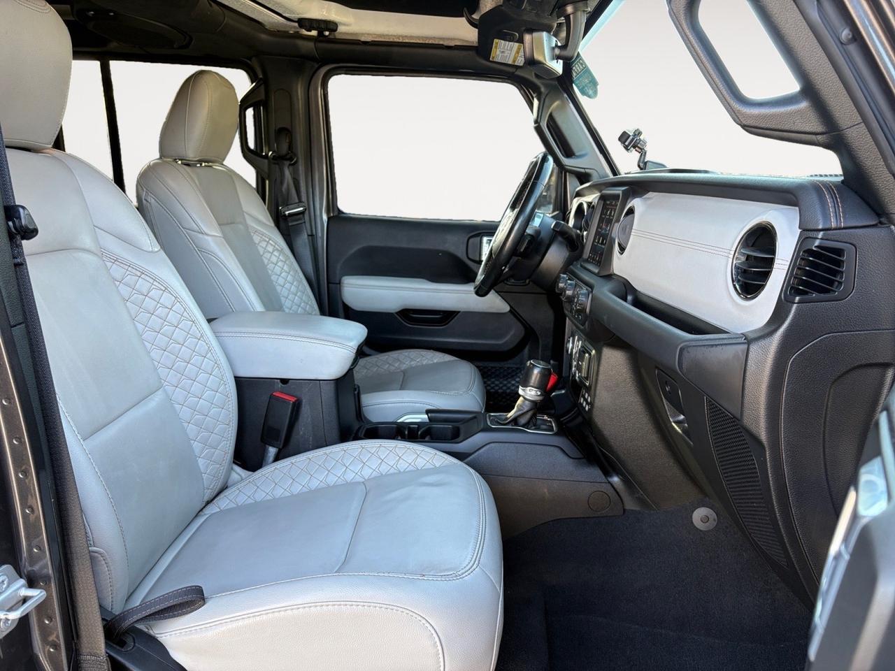 2021 Jeep Gladiator Overland, FENDER FLARES, BLIND SPOT ALERT, LANE KEEP ASSIST, BACKUP CAMERA WITH PARKING SENSORS, PUSH BUTTON START, HEATED STEERING WHEEL & SEATS, APPLE CARPLAY/ANDROID AUTO, LOW MILES, CLEAN CARFAX, GET JEEPIN ON THE ROAD! Virginia Beach VA 2021 Jeep Gladiator Overland, FENDER FLARES, BLIND SPOT ALERT, LANE KEEP ASSIST, BACKUP CAMERA WITH PARKING SENSORS, PUSH BUTTON START, HEATED STEERING WHEEL & SEATS, APPLE CARPLAY/ANDROID AUTO, LOW MILES, CLEAN CARFAX, GET JEEPIN ON THE ROAD! Virginia Beach VA