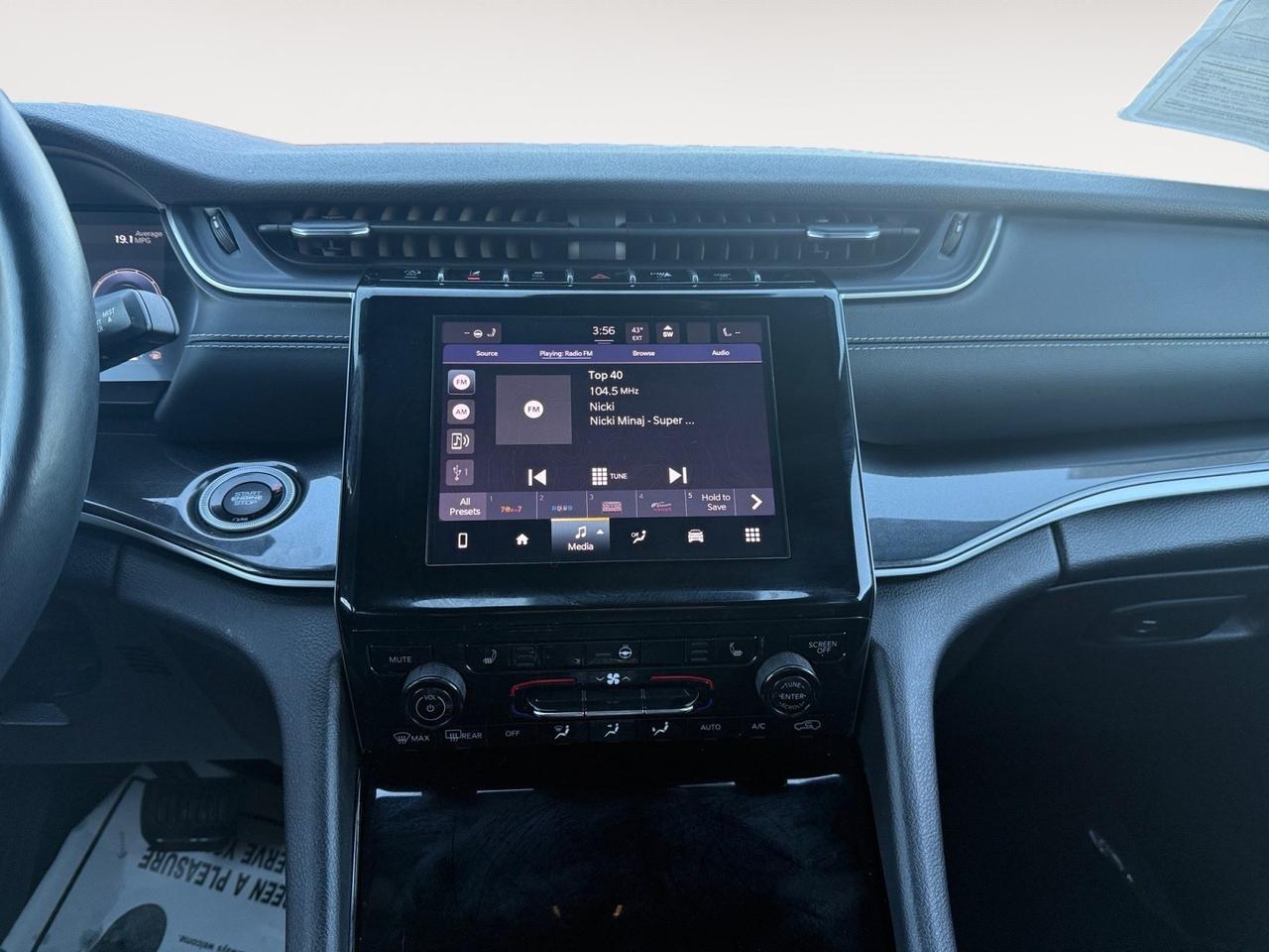 2021 Jeep Grand Cherokee L Altitude, HEATED SEATS, HEATED STEERING WHEEL, CAPTAINS CHAIRS, 3RD ROW, APPLE CARPLAY/ANDROID AUTO, POWER AND HEATED MIRRORS, BACKUP CAMERA, REMOTE START, POWER LIFTGATE, ROOF RACKS, MAKE THIS JEEP GRAND CHEROKEE YOURS TODAY! Norfolk VA 2021 Jeep Grand Cherokee L Altitude, HEATED SEATS, HEATED STEERING WHEEL, CAPTAINS CHAIRS, 3RD ROW, APPLE CARPLAY/ANDROID AUTO, POWER AND HEATED MIRRORS, BACKUP CAMERA, REMOTE START, POWER LIFTGATE, ROOF RACKS, MAKE THIS JEEP GRAND CHEROKEE YOURS TODAY! Norfolk VA