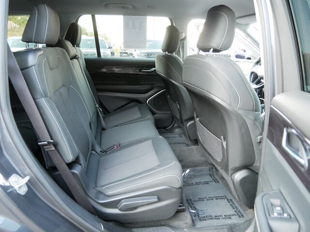 2021 Jeep Grand Cherokee L Laredo St. Paul MN