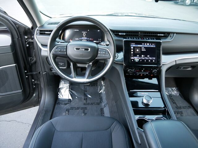 2021 Jeep Grand Cherokee L Laredo St. Paul MN