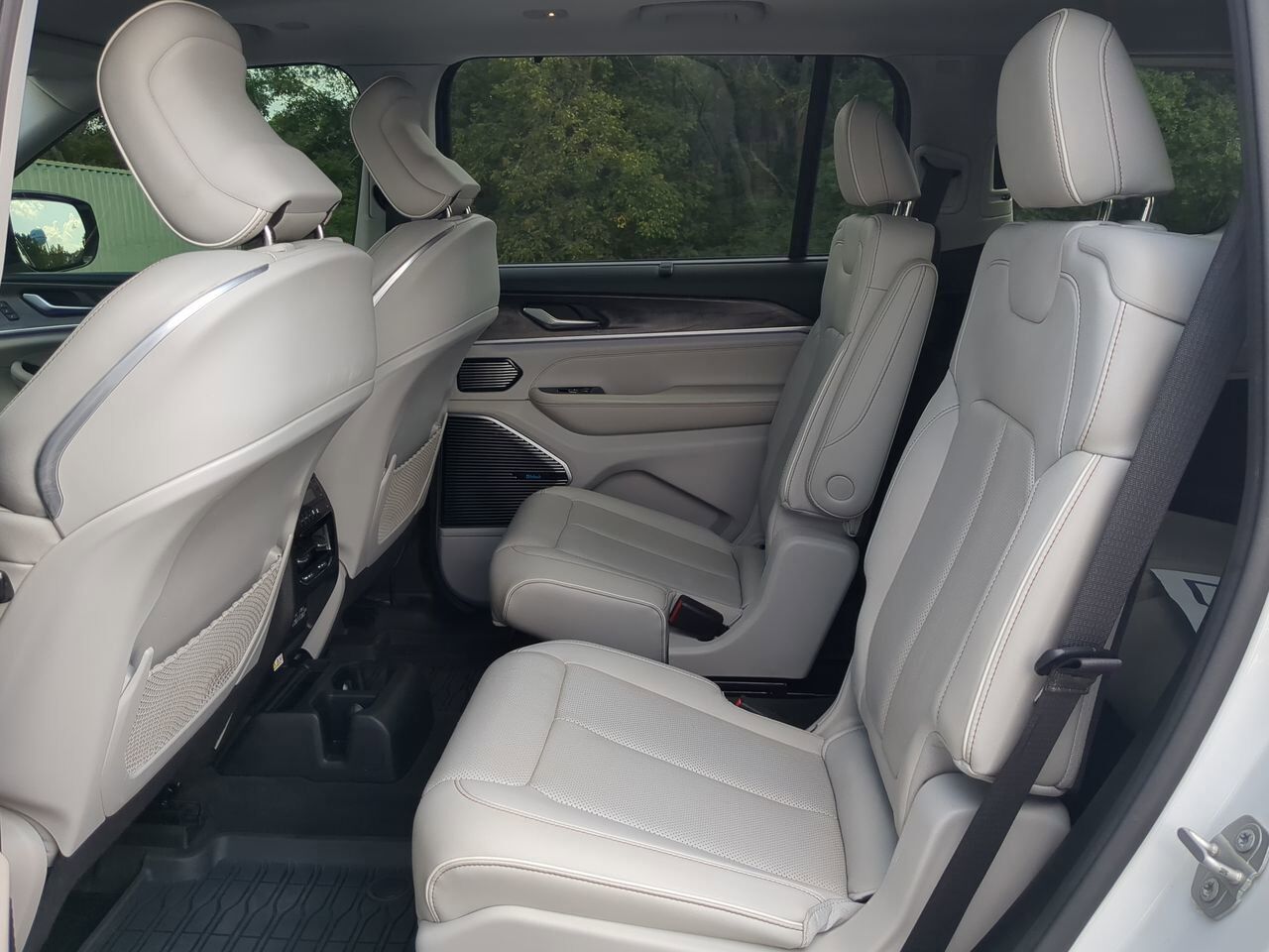 2021 Jeep Grand Cherokee L Overland Appleton WI