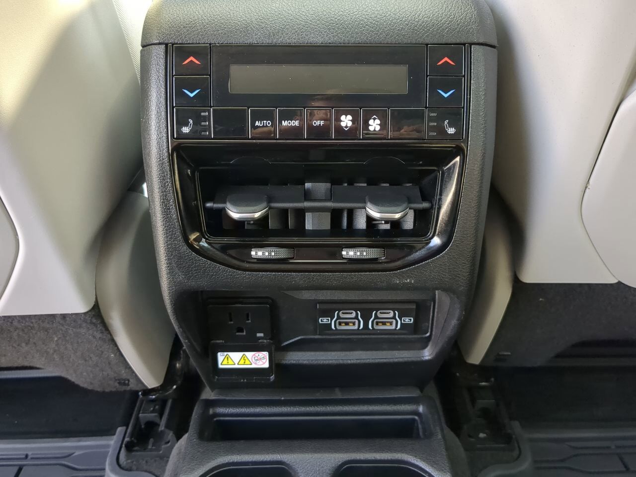 2021 Jeep Grand Cherokee L Overland Appleton WI