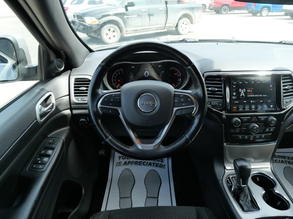 2021 Jeep Grand Cherokee Laredo Mt Pleasant MI