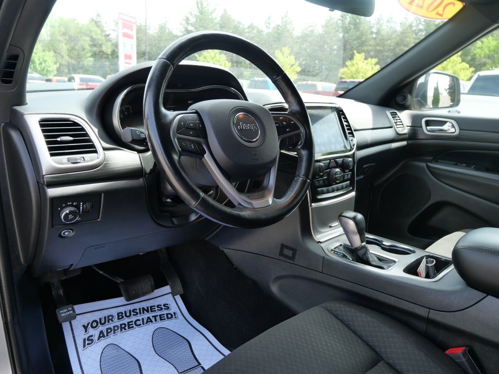 2021 Jeep Grand Cherokee Laredo Mt Pleasant MI