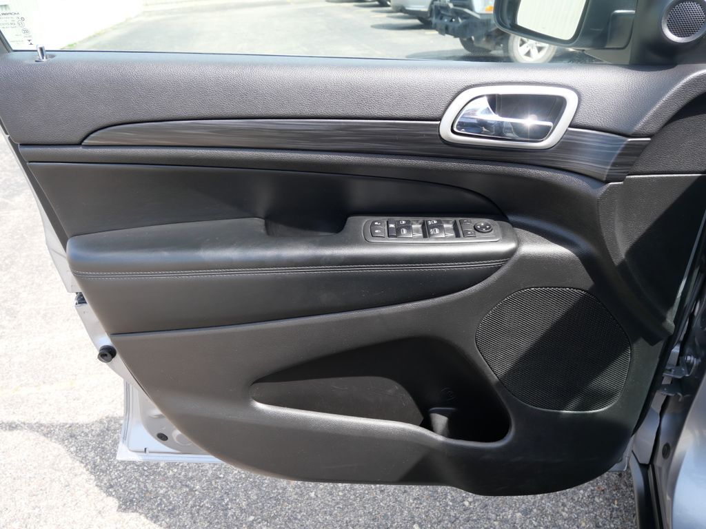 2021 Jeep Grand Cherokee Laredo Mt Pleasant MI