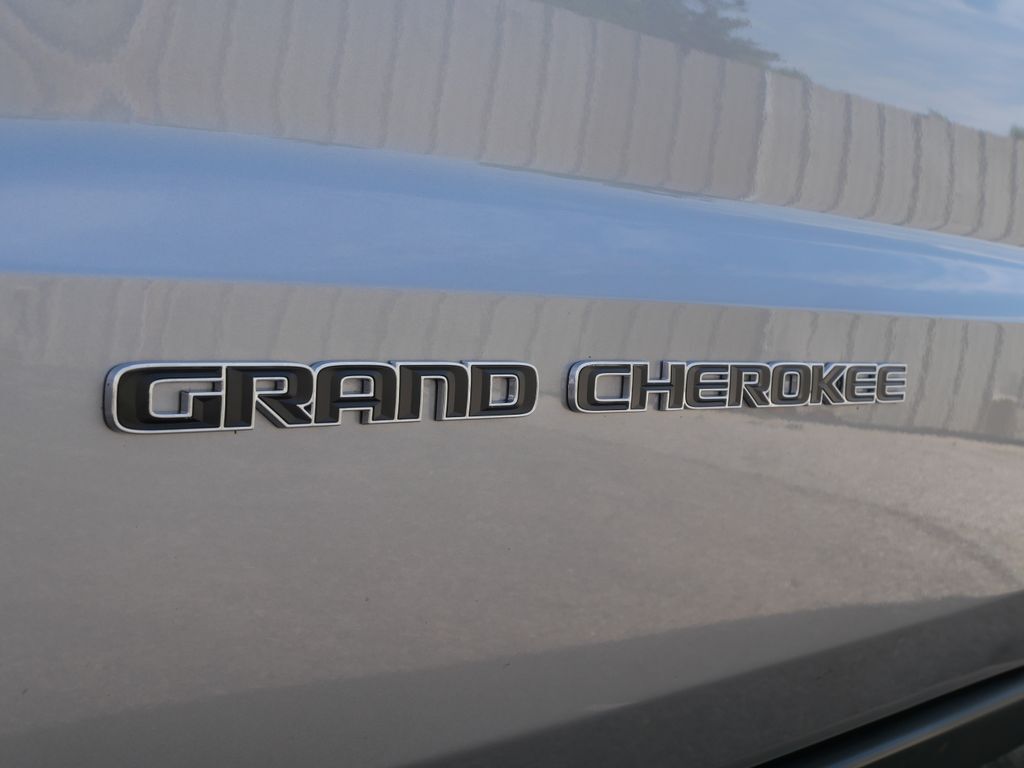 2021 Jeep Grand Cherokee Laredo Mt Pleasant MI