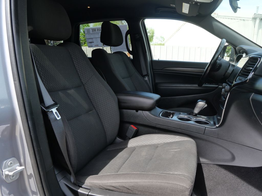 2021 Jeep Grand Cherokee Laredo Mt Pleasant MI
