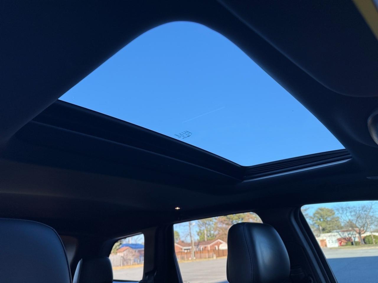 2021 Jeep Grand Cherokee Limited, SUNROOF, HEATED SEATS, HEATED STEERING WHEEL, APPLE CARPLAY/ANDROID AUTO, BACKUP CAMERA, REMOTE START, WIFI, CLEAN CARFAX, THIS JEEP IS READY FOR ITS NEXT ADVENTURE! Norfolk VA 2021 Jeep Grand Cherokee Limited, SUNROOF, HEATED SEATS, HEATED STEERING WHEEL, APPLE CARPLAY/ANDROID AUTO, BACKUP CAMERA, REMOTE START, WIFI, CLEAN CARFAX, THIS JEEP IS READY FOR ITS NEXT ADVENTURE! Norfolk VA