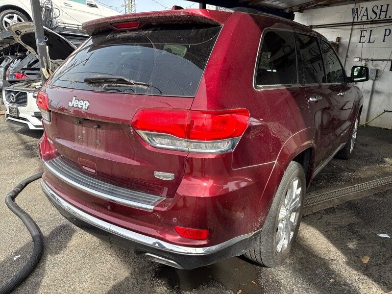 2021 Jeep Grand Cherokee Summit 4WD w/ Quick Order Package 22R 2021 Jeep Grand Cherokee Summit 4WD w/ Quick Order Package 22R