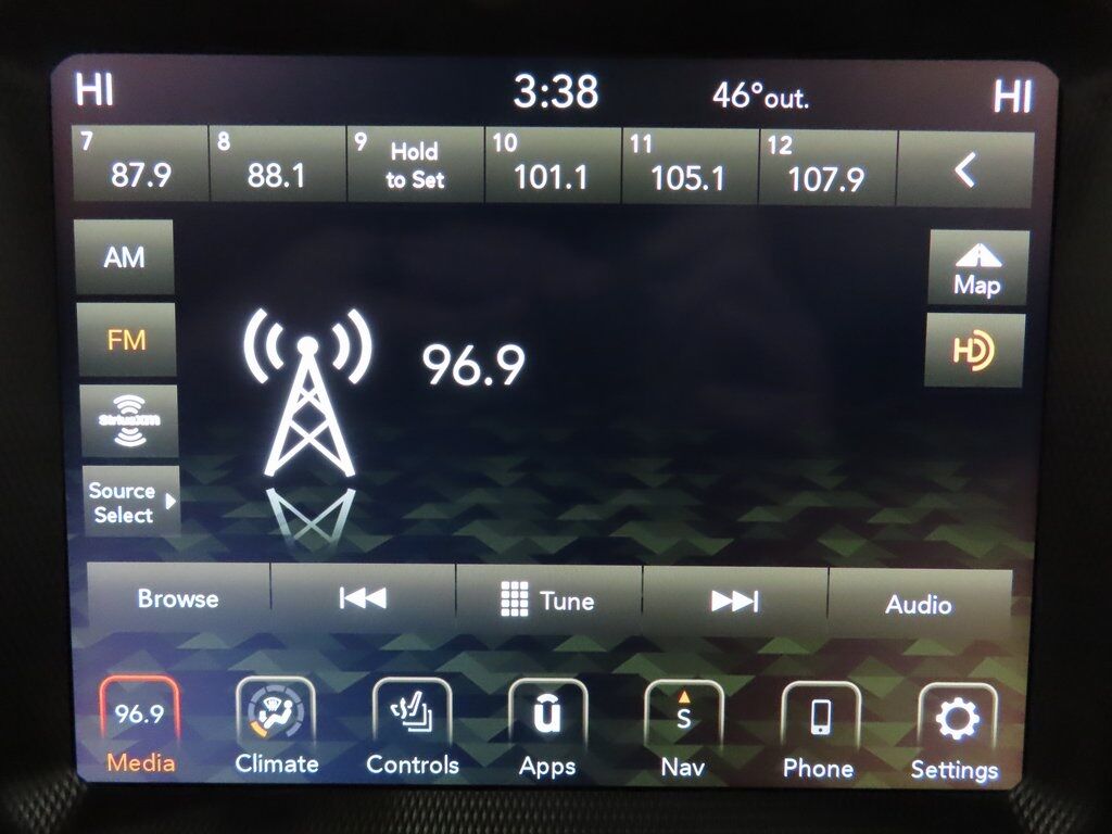 2021 Jeep Wrangler 4x4 Unlimited Sahara Fond du Lac WI 2021 Jeep Wrangler 4x4 Unlimited Sahara Fond du Lac WI