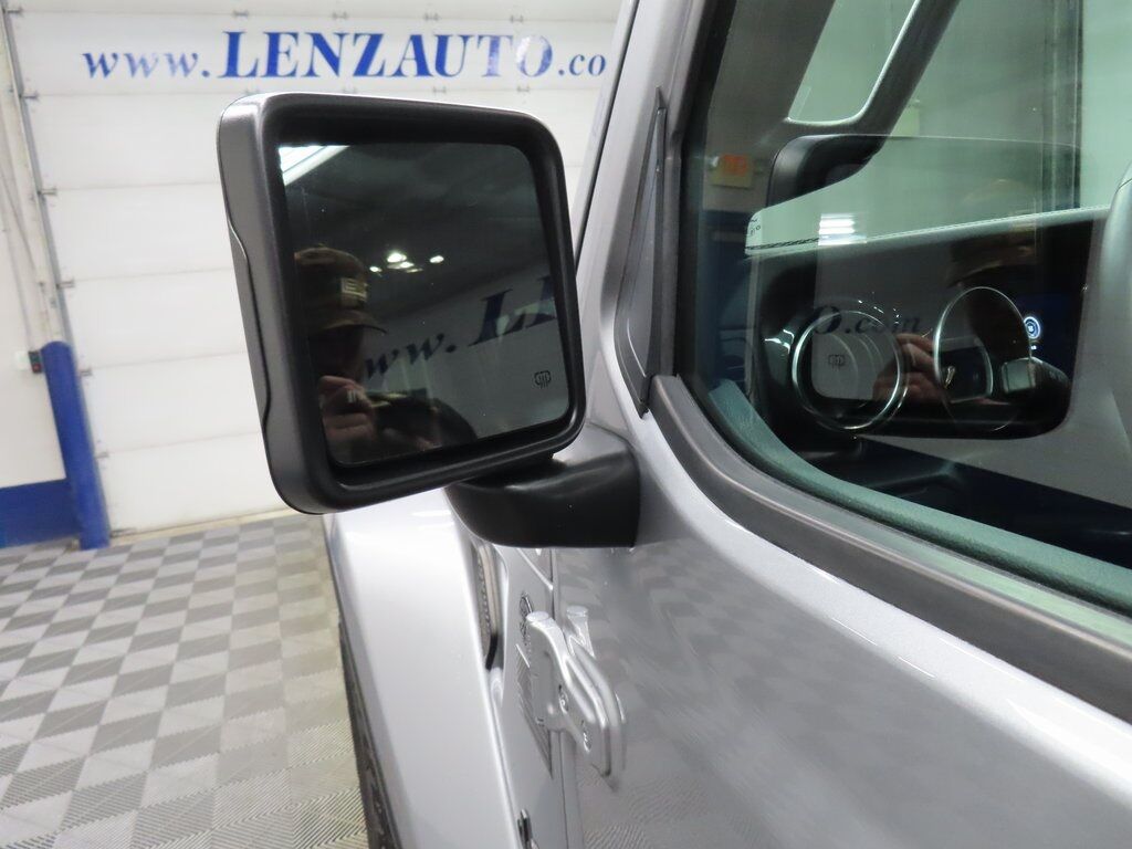 2021 Jeep Wrangler 4x4 Unlimited Sahara Fond du Lac WI 2021 Jeep Wrangler 4x4 Unlimited Sahara Fond du Lac WI