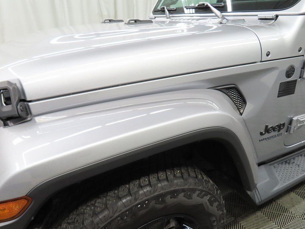 2021 Jeep Wrangler 4x4 Unlimited Sahara Fond du Lac WI 2021 Jeep Wrangler 4x4 Unlimited Sahara Fond du Lac WI