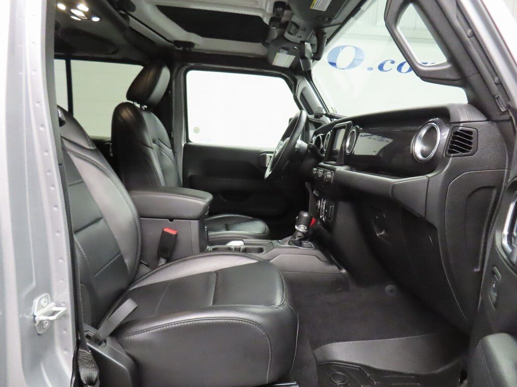 2021 Jeep Wrangler 4x4 Unlimited Sahara Fond du Lac WI 2021 Jeep Wrangler 4x4 Unlimited Sahara Fond du Lac WI