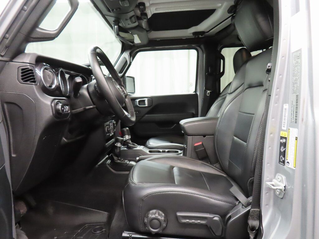 2021 Jeep Wrangler 4x4 Unlimited Sahara Fond du Lac WI 2021 Jeep Wrangler 4x4 Unlimited Sahara Fond du Lac WI