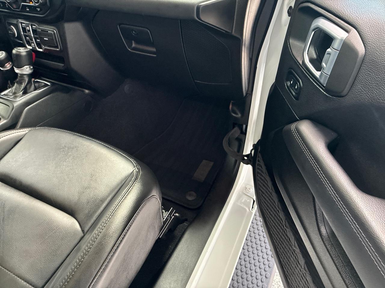 2021 Jeep Wrangler Unlimited Sahara Altitude, 8.4in Radio and Premium Audio Group, Keyless Entry, Automatic Houston TX 2021 Jeep Wrangler Unlimited Sahara Altitude, 8.4in Radio and Premium Audio Group, Keyless Entry, Automatic Houston TX