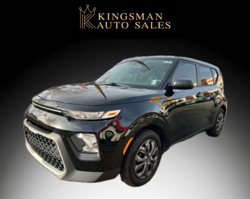 2021 Kia Soul LX's photo