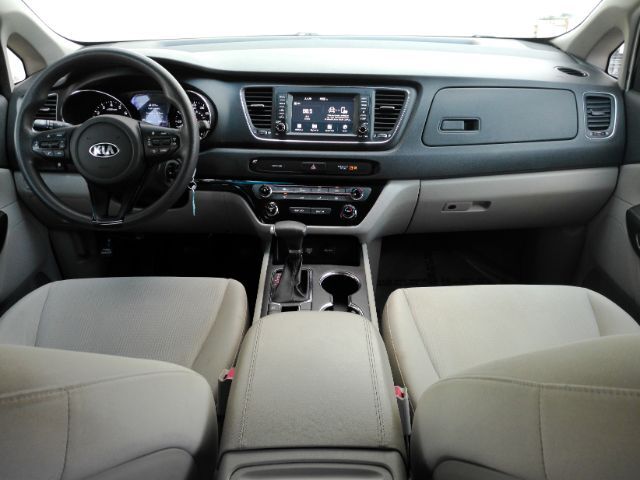 2021 Kia Sedona LX 2021 Kia Sedona LX