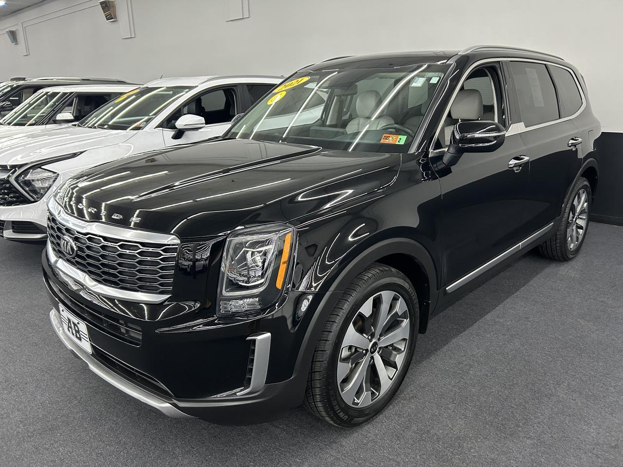 2021 Kia Telluride S's photo
