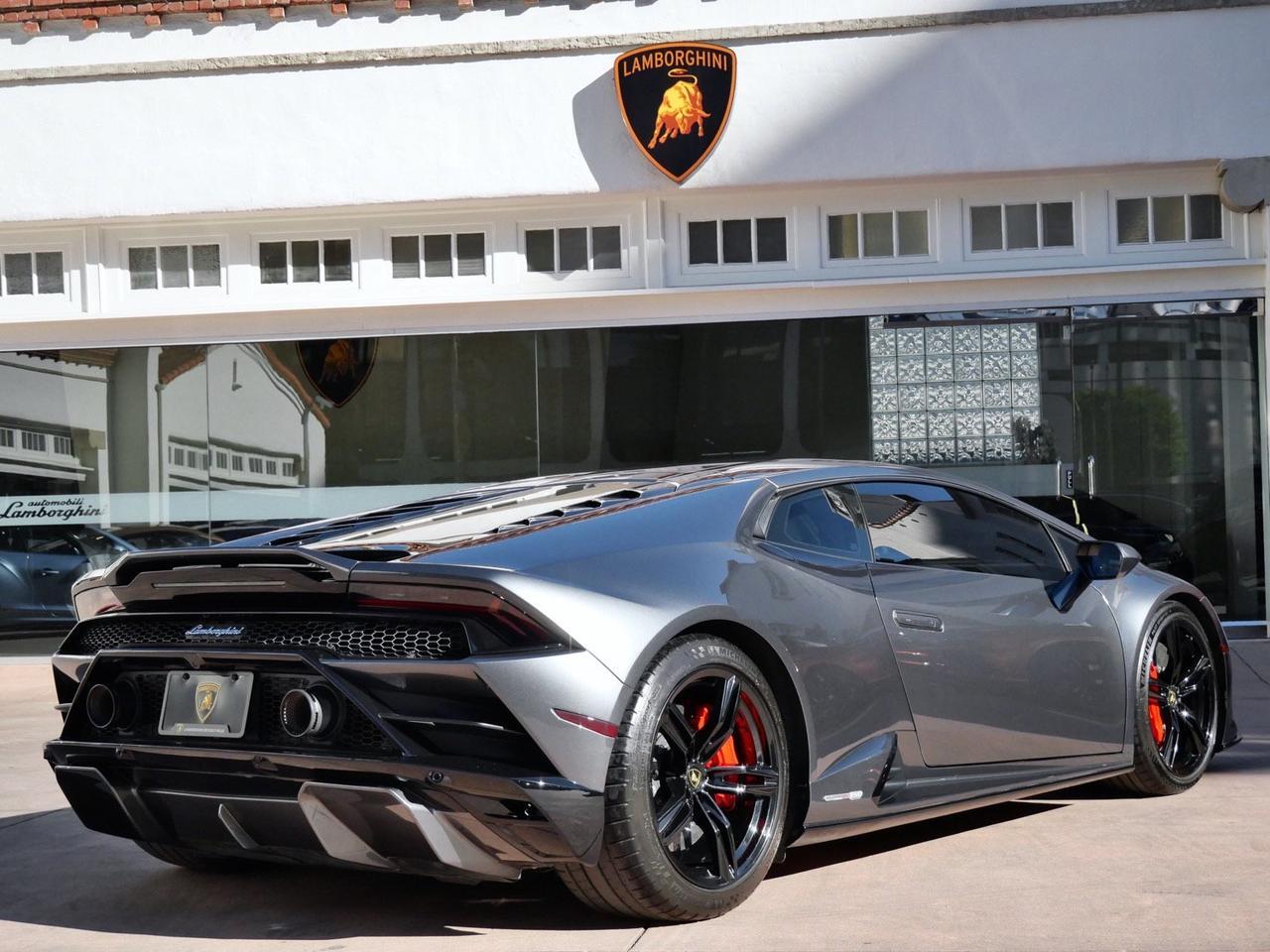 2021 Lamborghini Huracan EVO Base Base