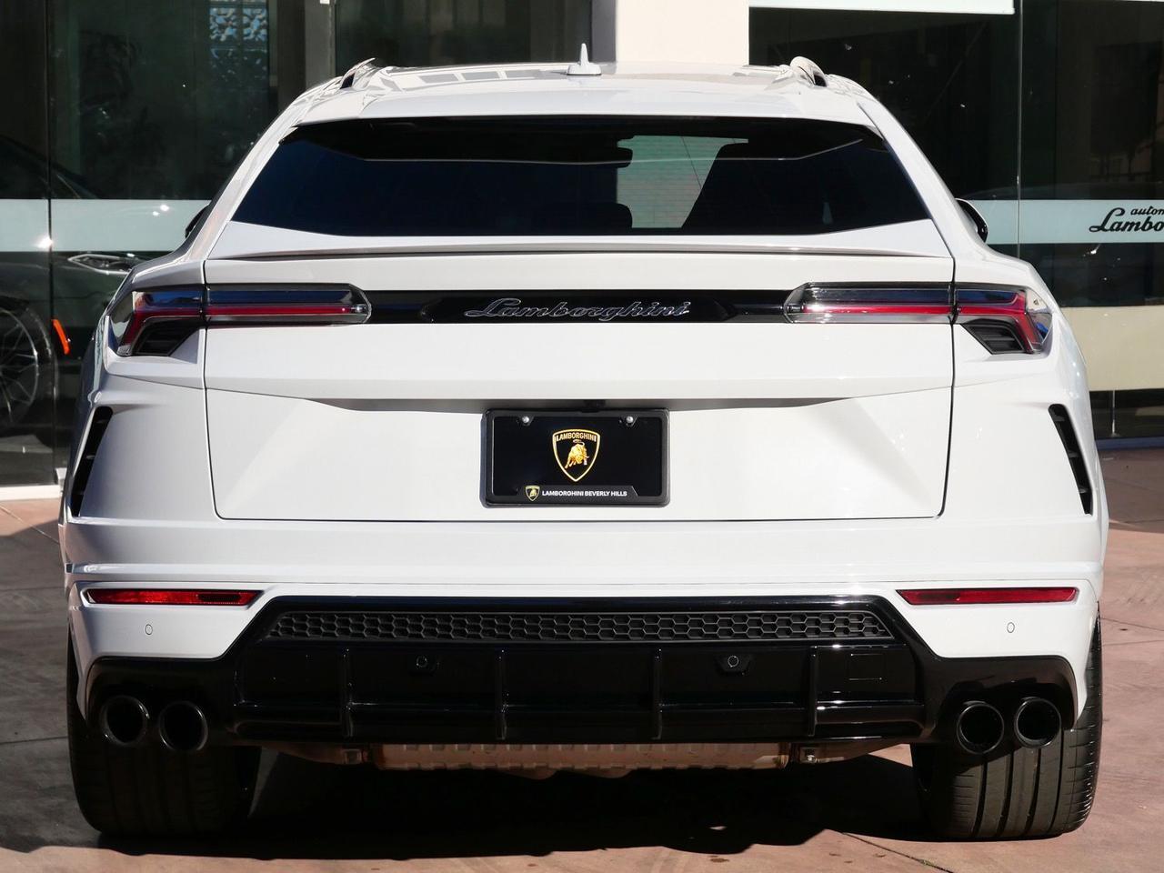 2021 Lamborghini Urus Base Base Lawrence KS
