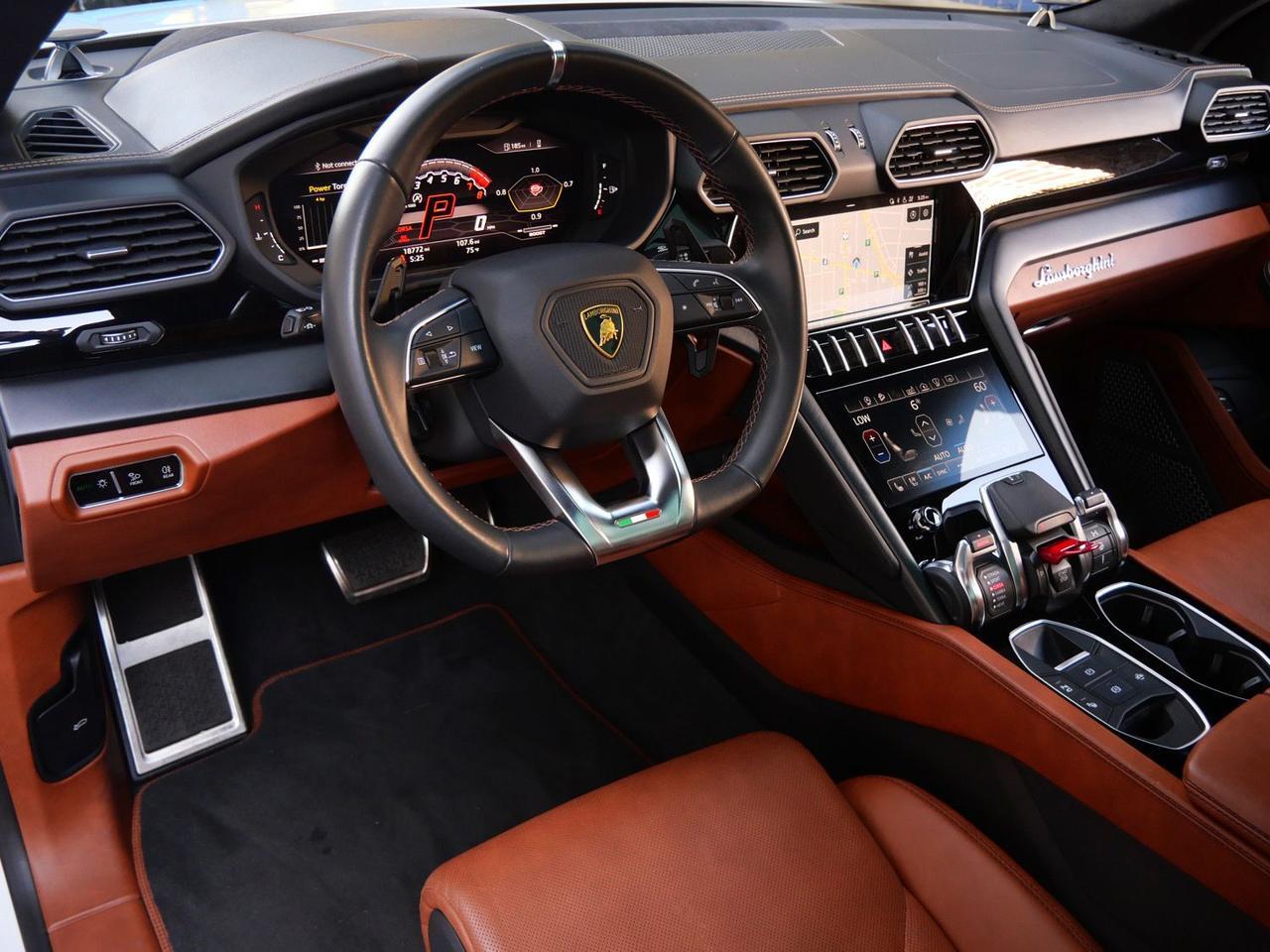 2021 Lamborghini Urus Base Base Lawrence KS