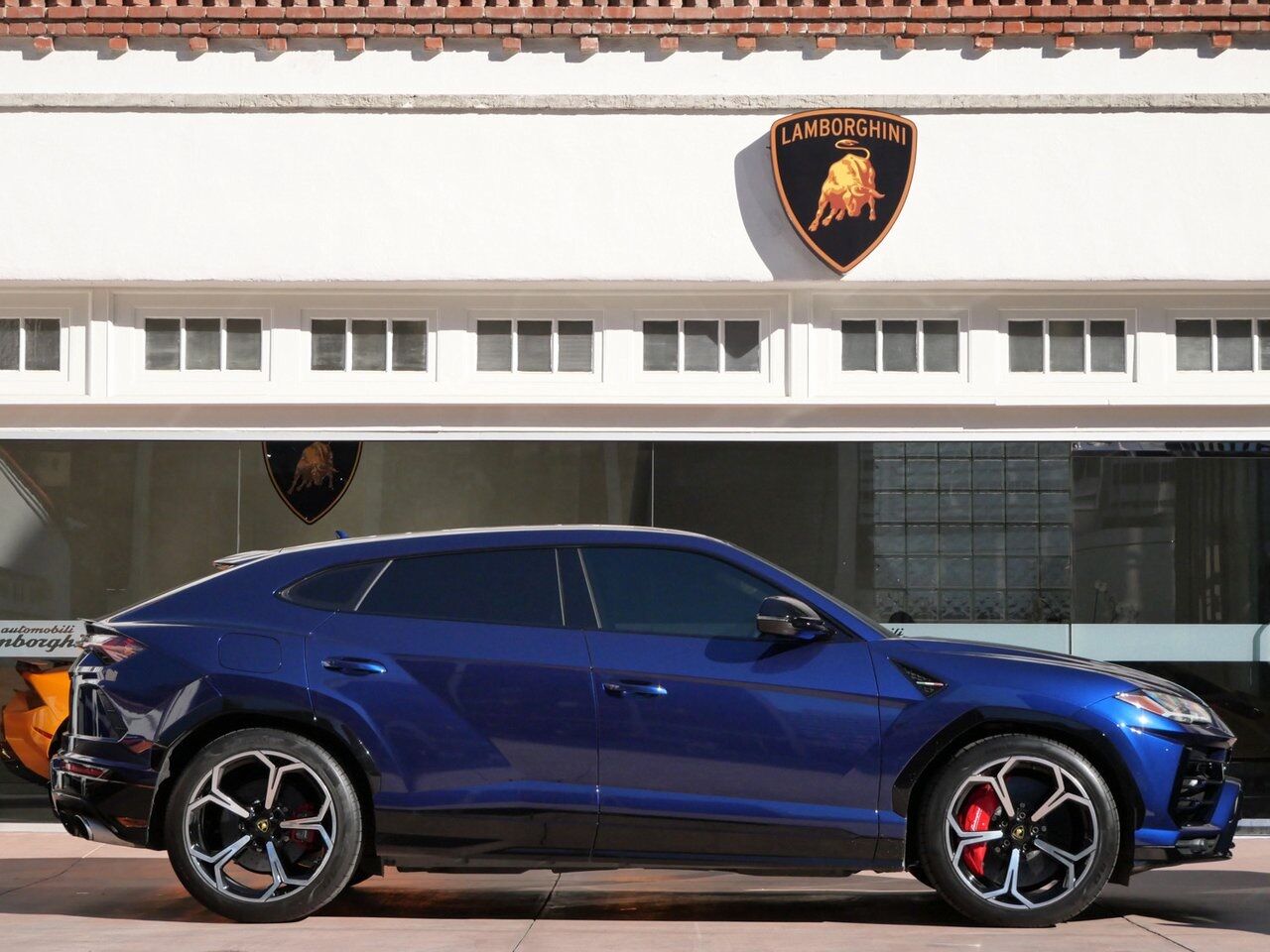 2021 Lamborghini Urus Base Base Lawrence KS