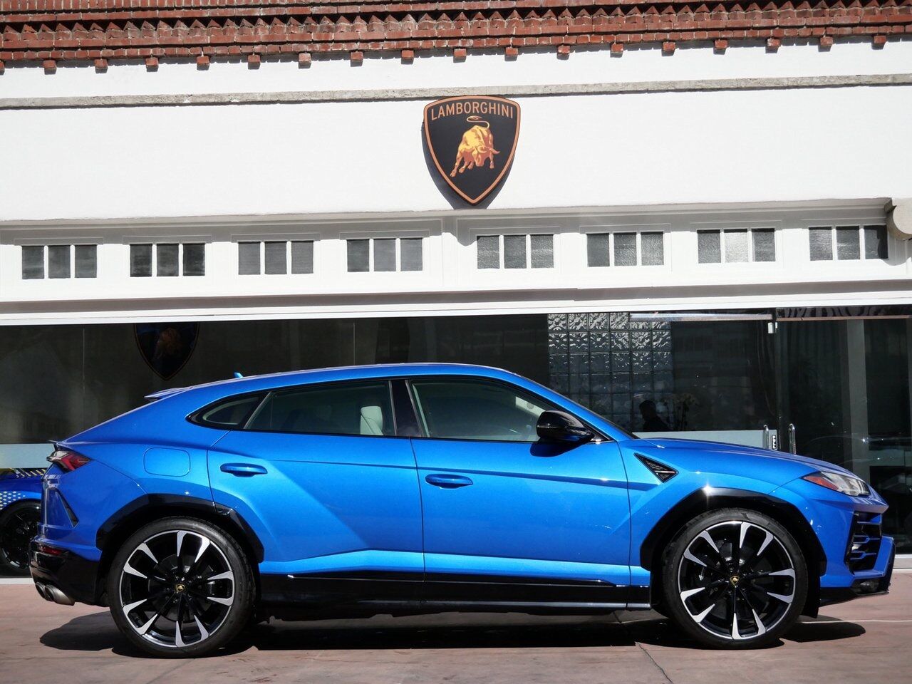 2021 Lamborghini Urus Base Base Lawrence KS