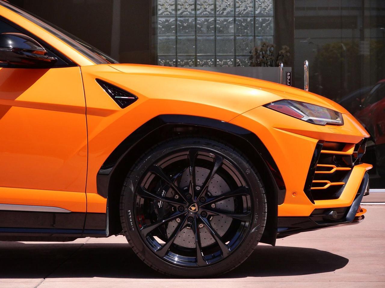 2021 Lamborghini Urus Base Base Lawrence KS