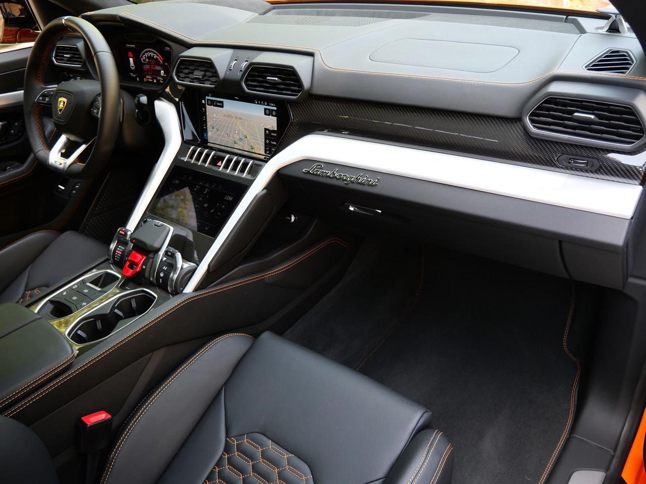 2021 Lamborghini Urus Base Base Lawrence KS