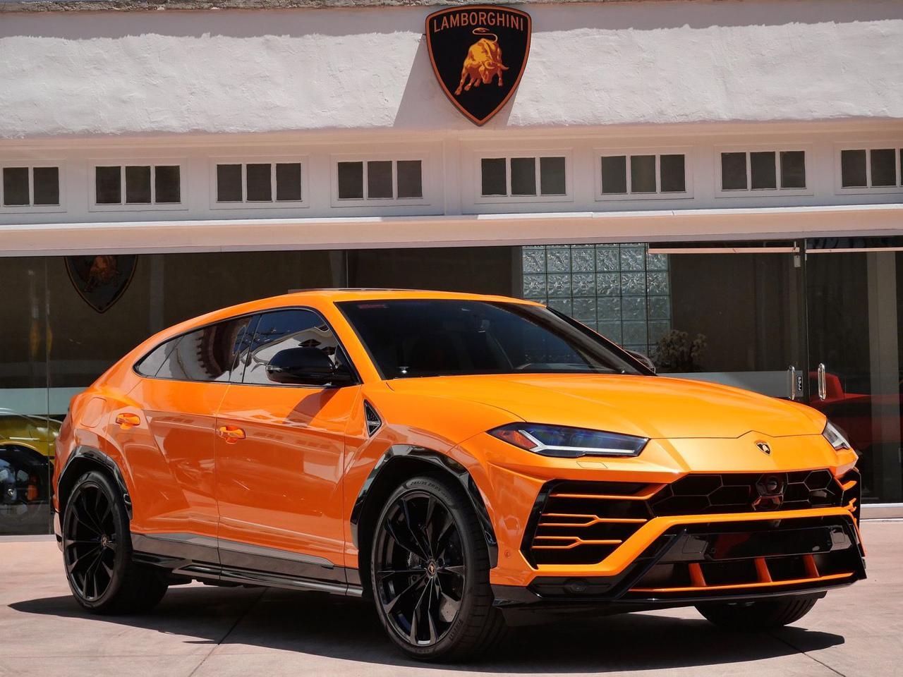 2021 Lamborghini Urus Base Base