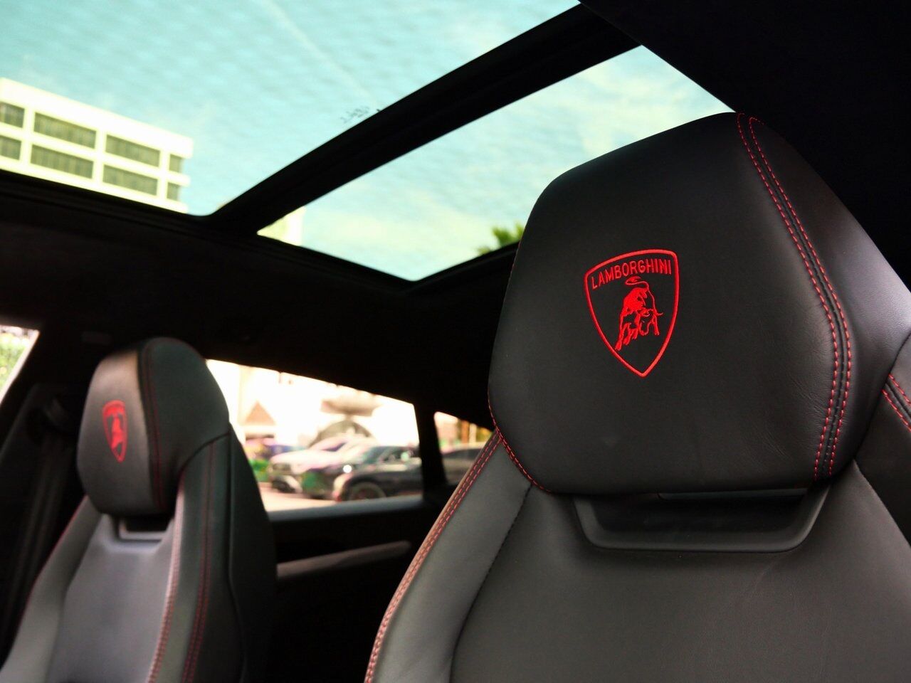 2021 Lamborghini Urus Base Base Lawrence KS