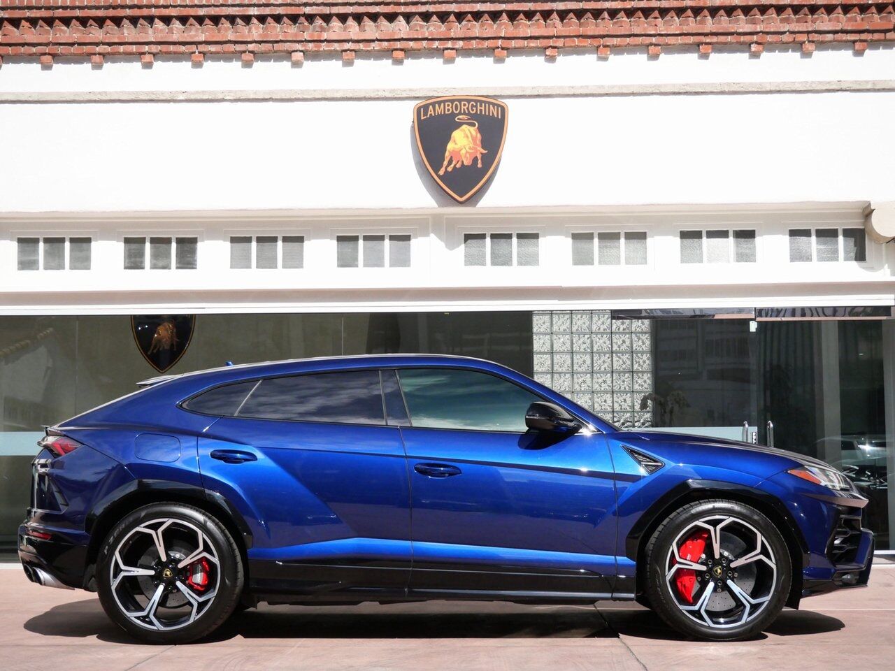 2021 Lamborghini Urus Base Base Lawrence KS