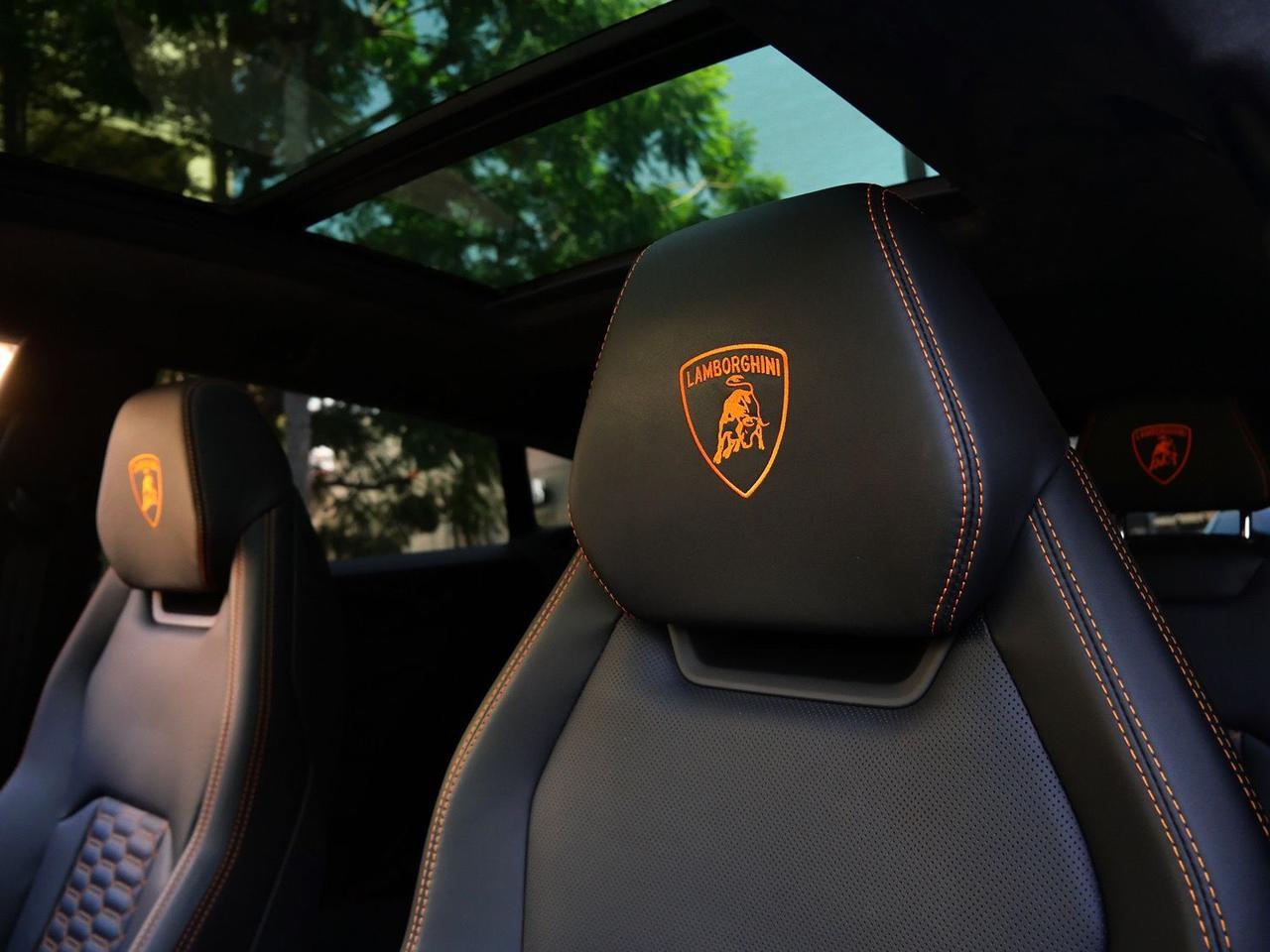 2021 Lamborghini Urus Base Base Lawrence KS