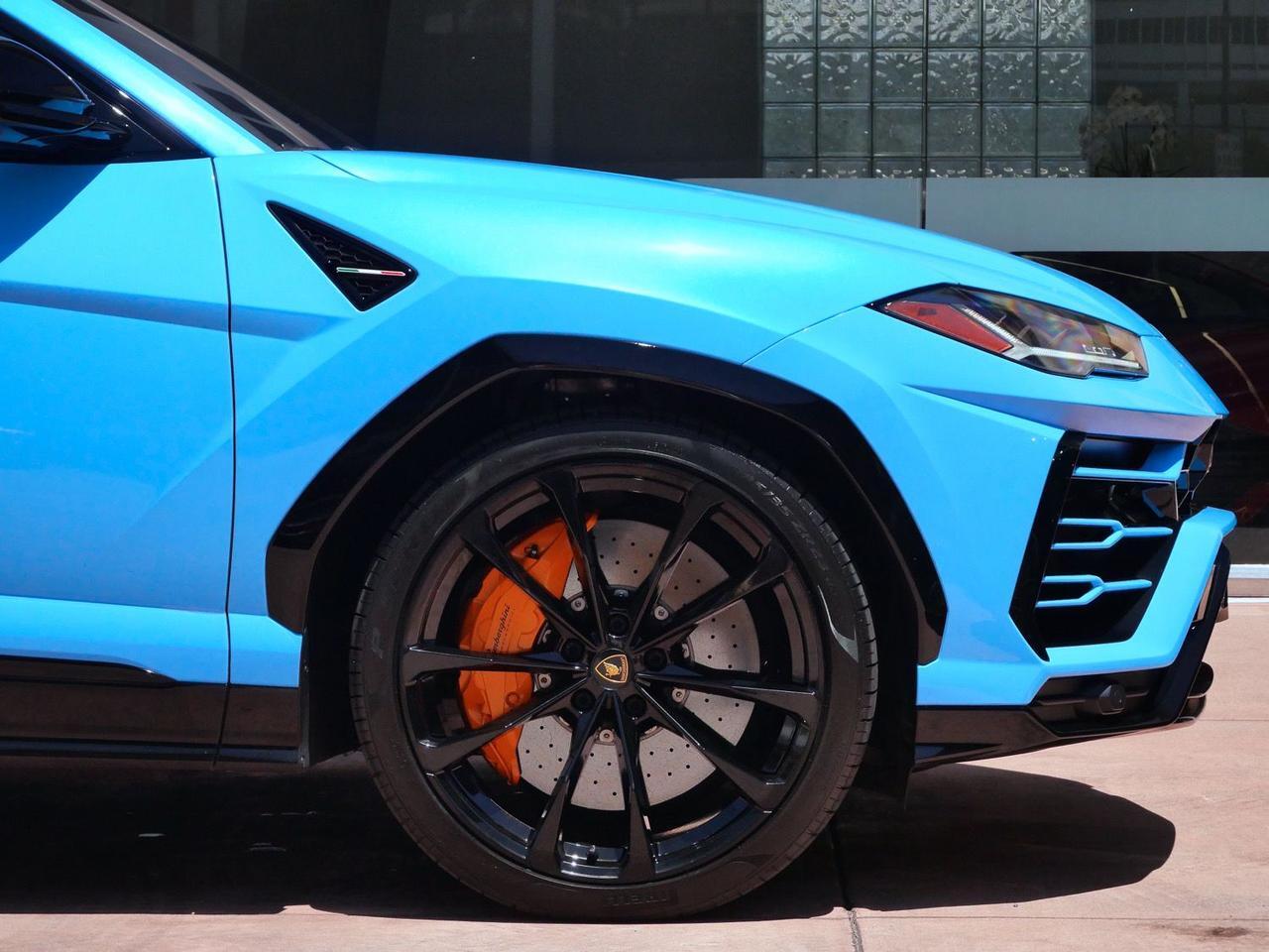 2021 Lamborghini Urus Base Base Lawrence KS